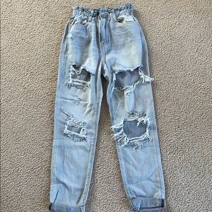 Jeans- ripped distressed